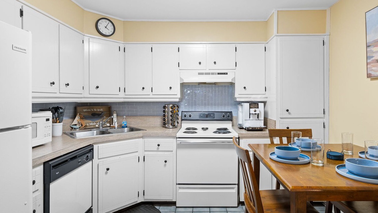 Photo of Kitchen in Gulf Breeze