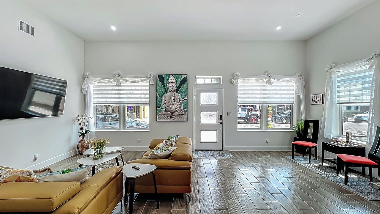 Photo of Livingroom in South Eola