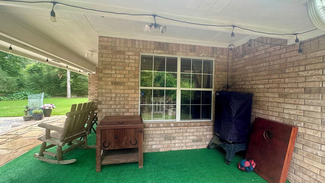 Photo of Patio Balcony in Hawkins
