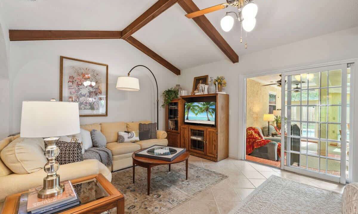 Photo of Livingroom in Southside