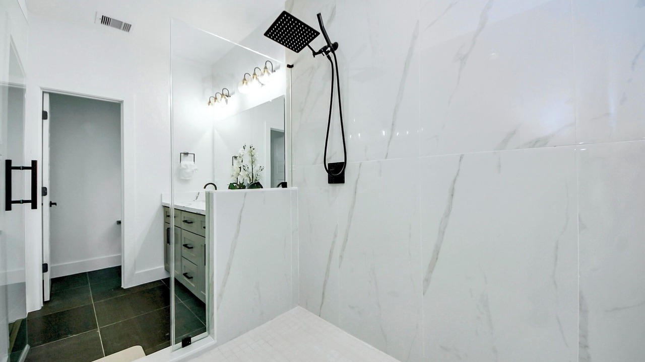 Photo of Bathroom in Riverside Terrace