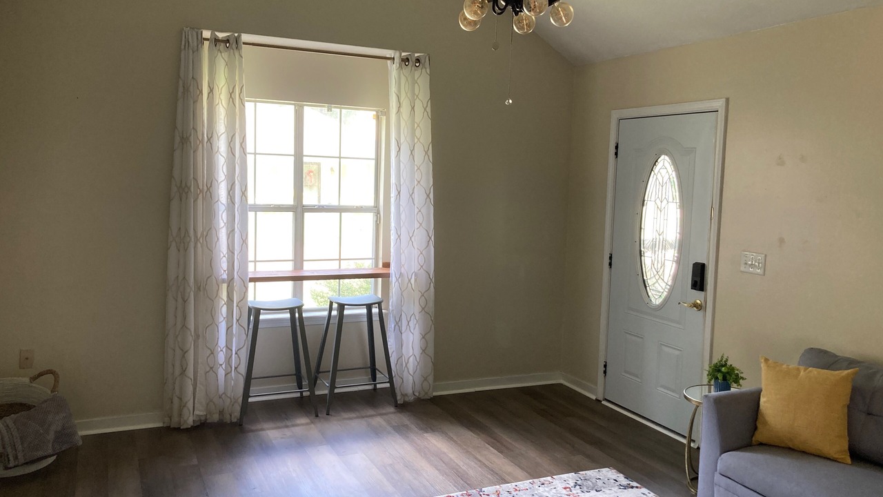 Photo of Livingroom in Flowood