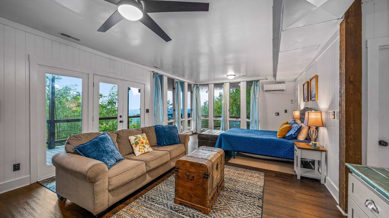 Photo of Bedroom in Mentone