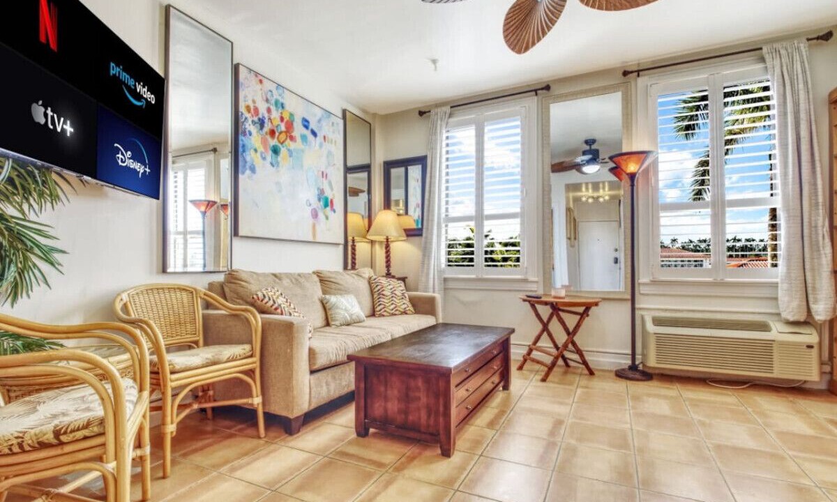 Photo of Livingroom in Palm Beach