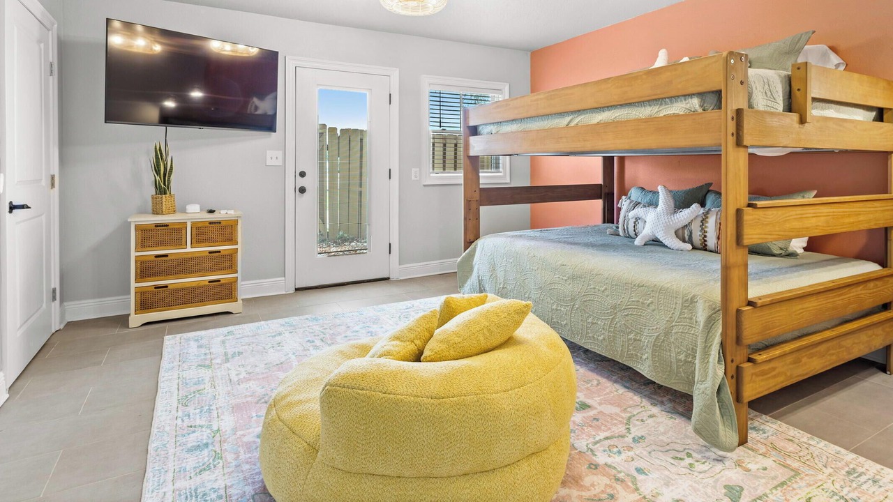 Photo of Bedroom in Mississippi City