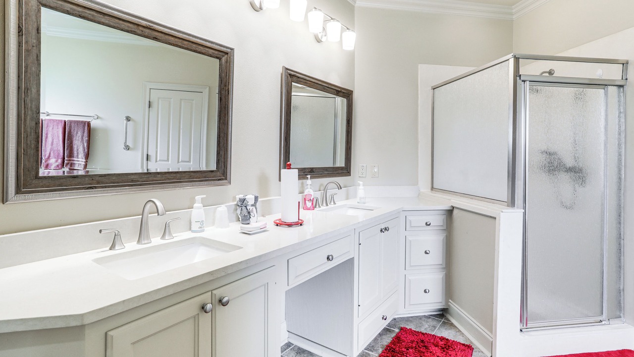 Photo of Bathroom in Zachary