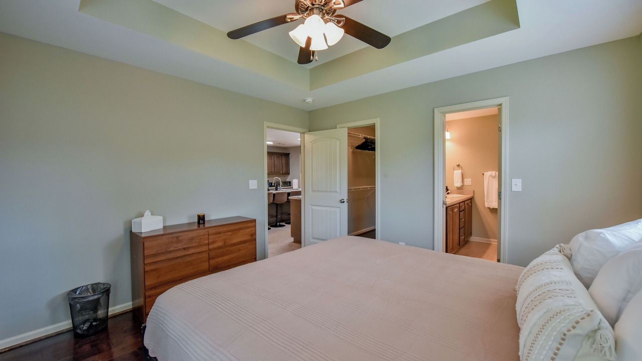 Photo of Bedroom in Northport