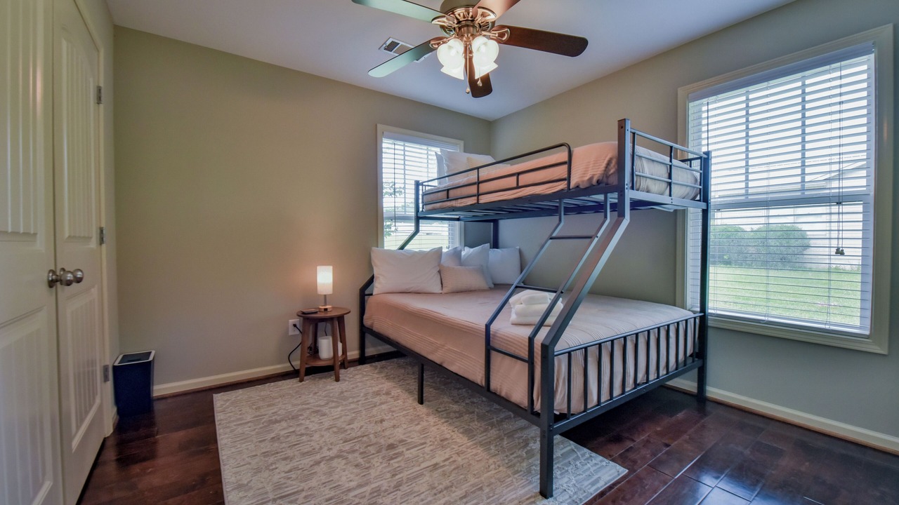 Photo of Bedroom in Northport