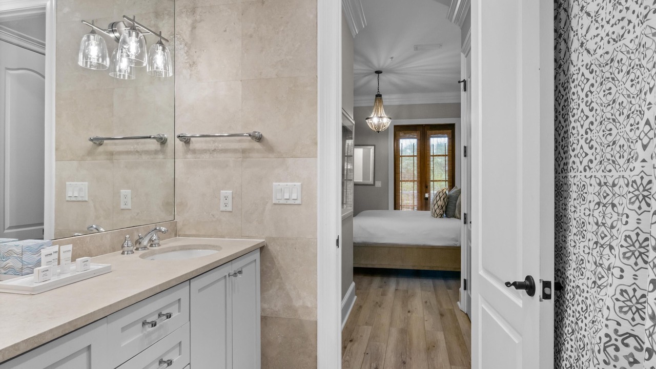 Photo of Bathroom in Villa Lago