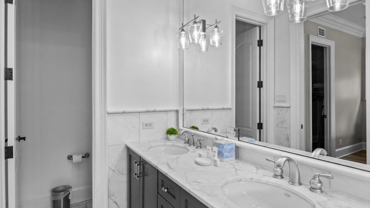 Photo of Bathroom in Villa Lago