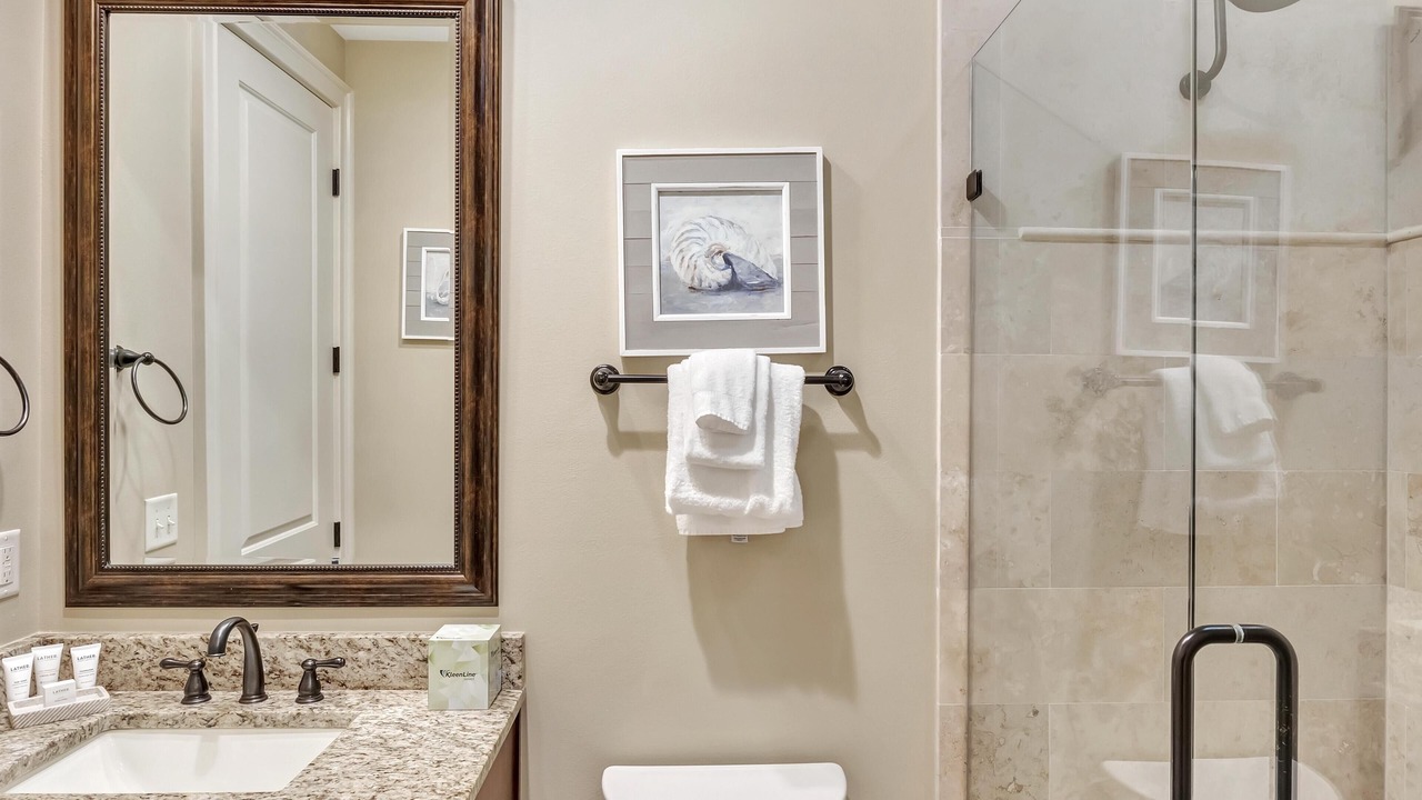 Photo of Bathroom in Villa Lago