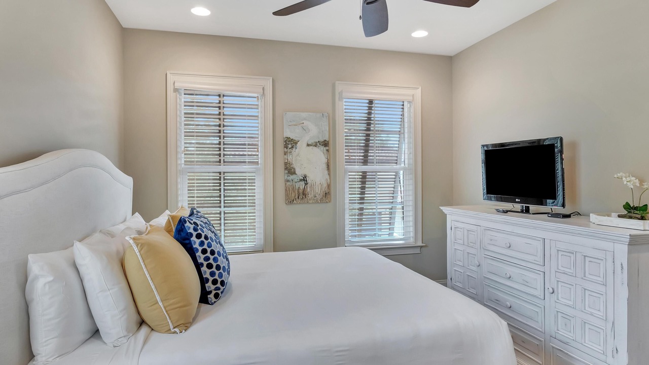Photo of Bedroom in Villa Lago