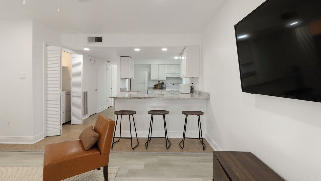 Photo of Livingroom in Bonnabel Place