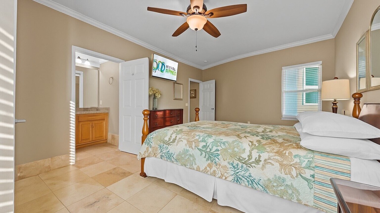 Photo of Bedroom in Gulfport