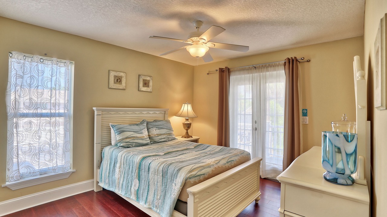 Photo of Bedroom in Gulfport