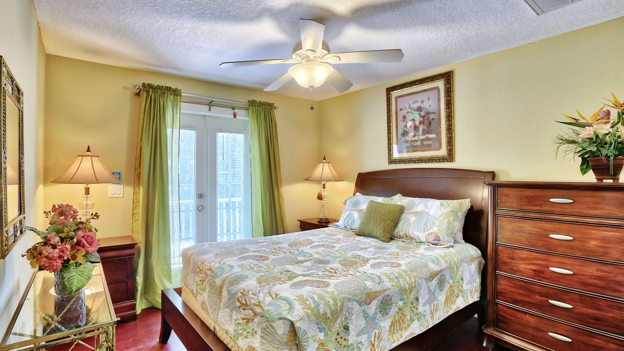 Photo of Bedroom in Gulfport