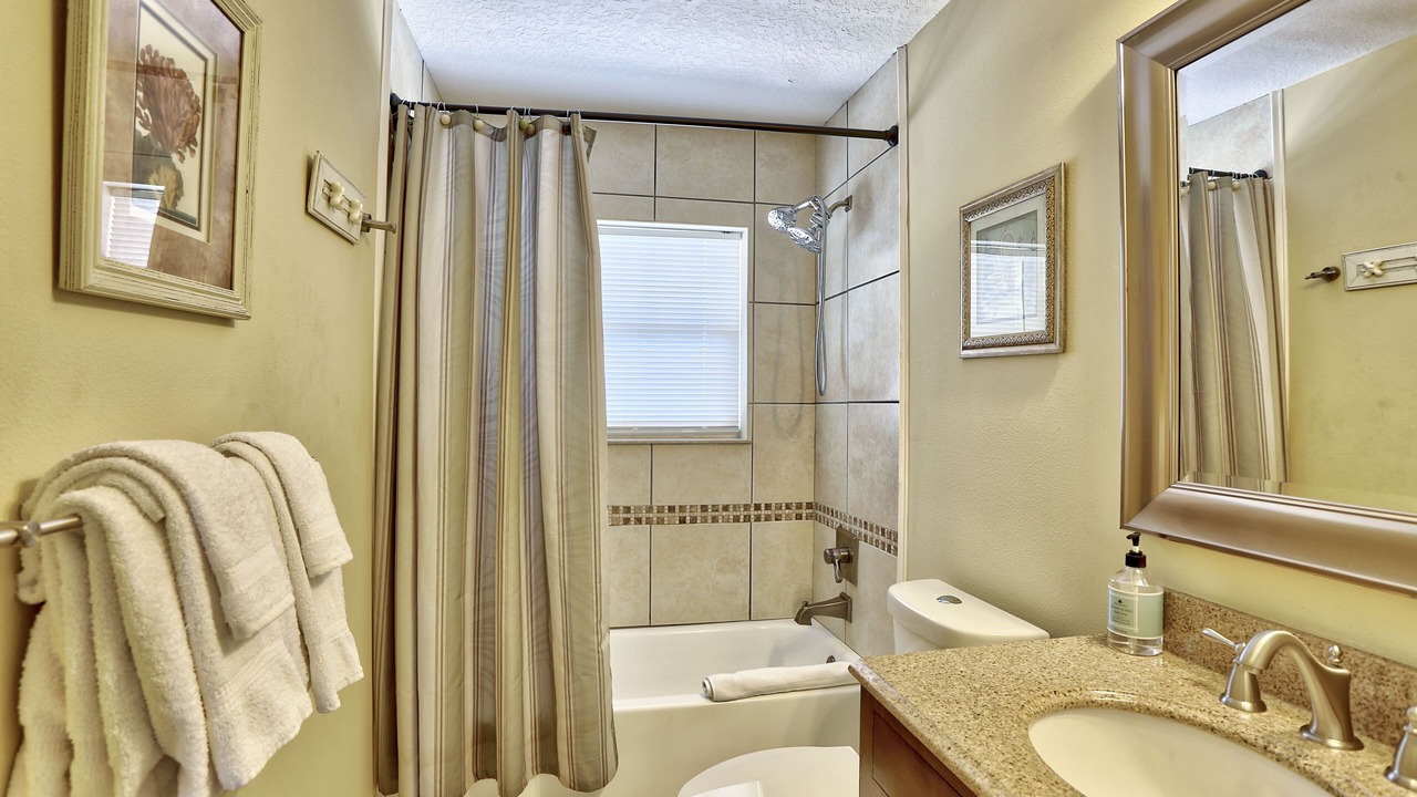 Photo of Bathroom in Gulfport