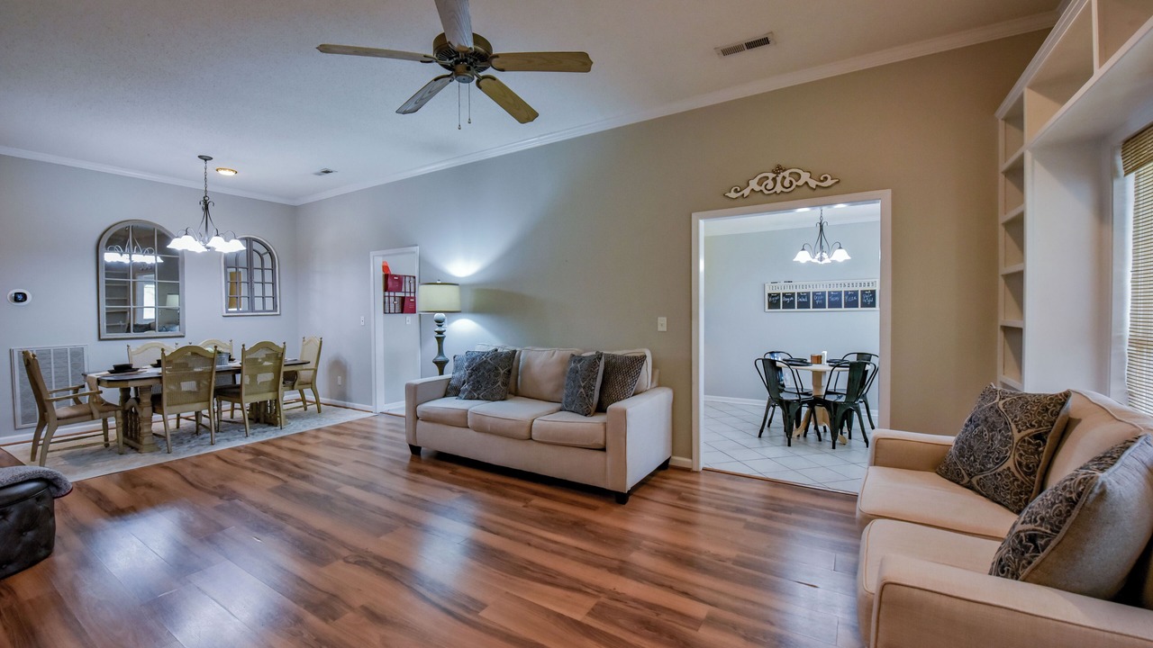 Photo of Livingroom in Tuscaloosa