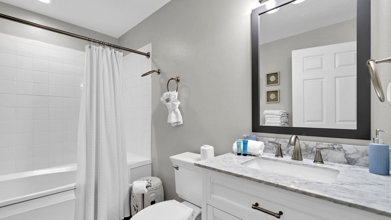 Photo of Bathroom in Gulf Place