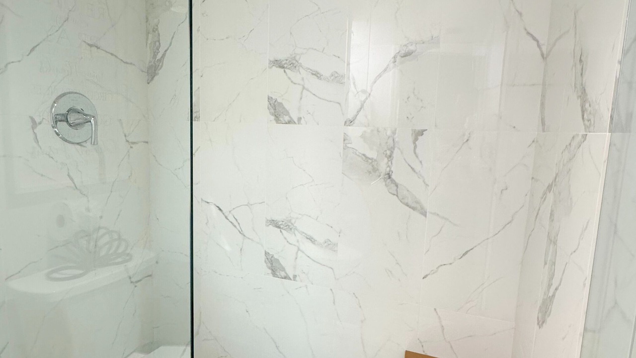 Photo of Bathroom in Park Shore
