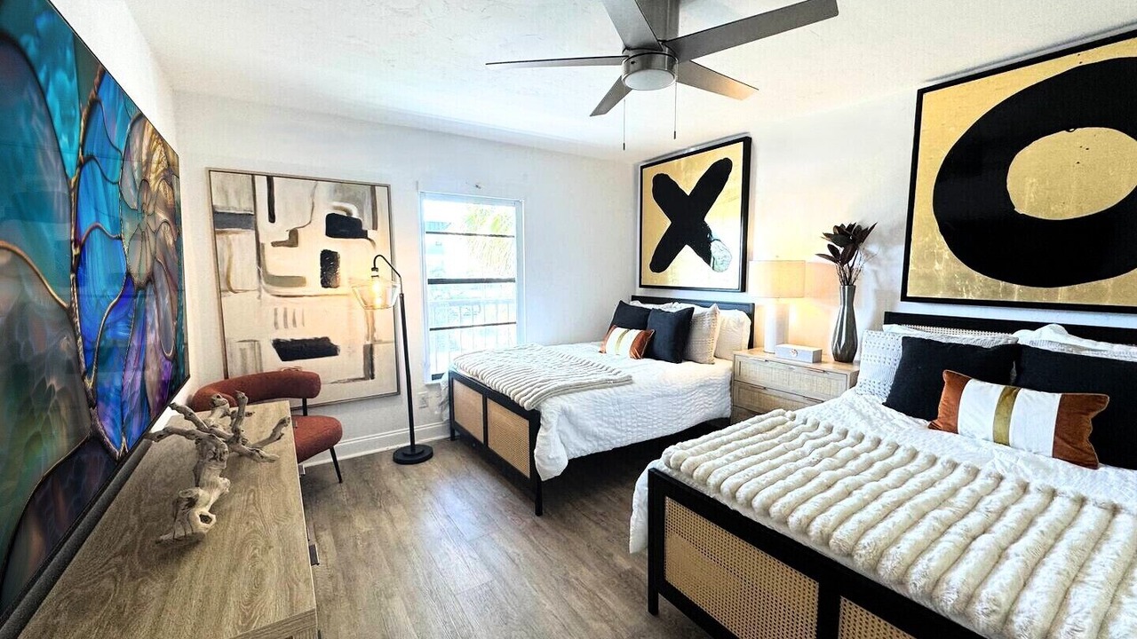 Photo of Bedroom in Park Shore