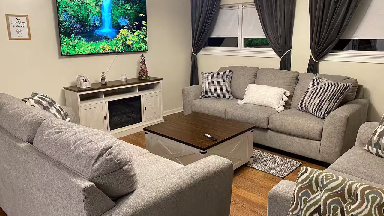 Photo of Livingroom in Haleyville