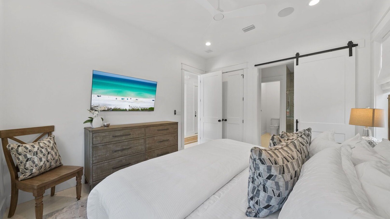 Photo of Bedroom in Village of Sugar Beach