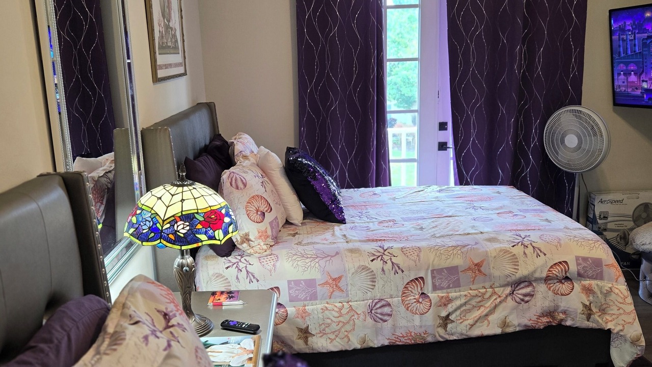 Photo of Bedroom in Central Naples