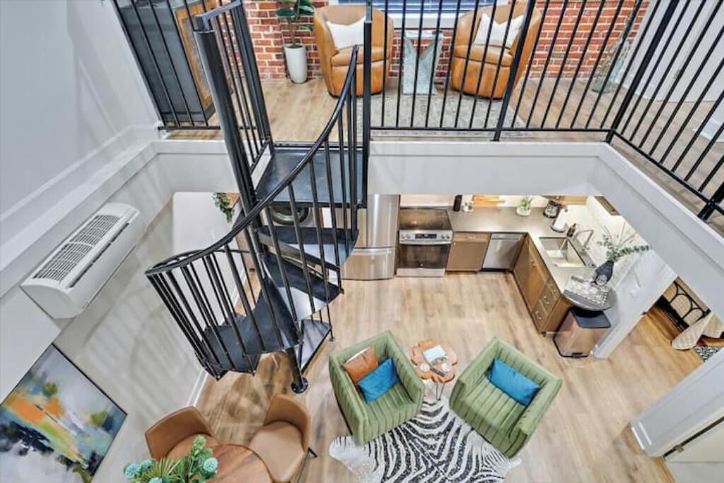 Photo of Livingroom in Downtown Jackson