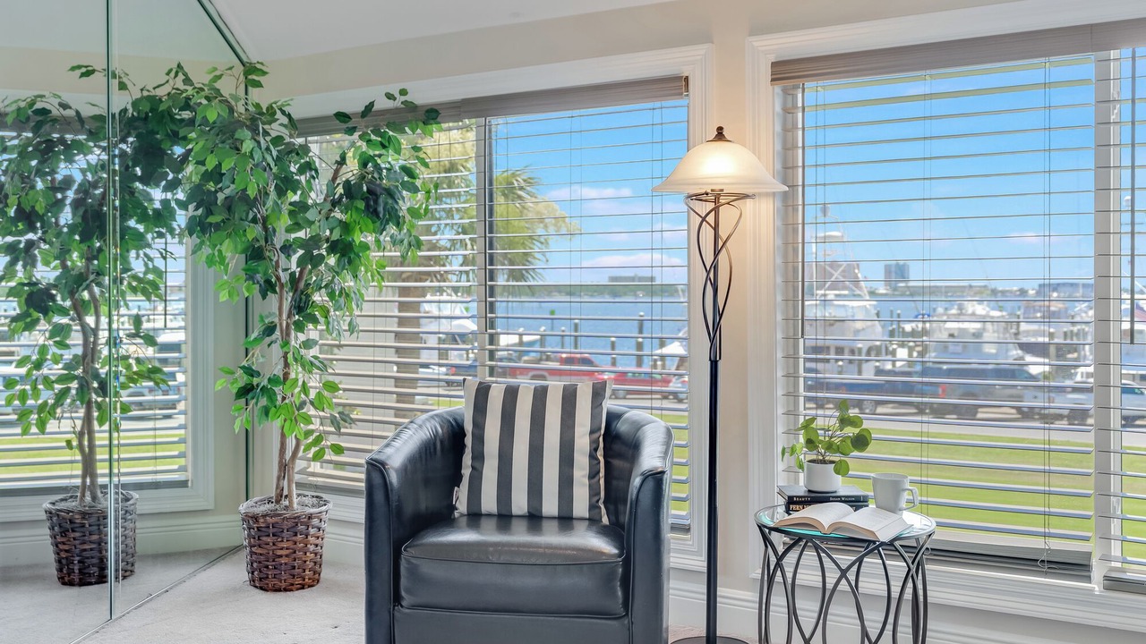 Photo of Livingroom in Upper Grand Lagoon