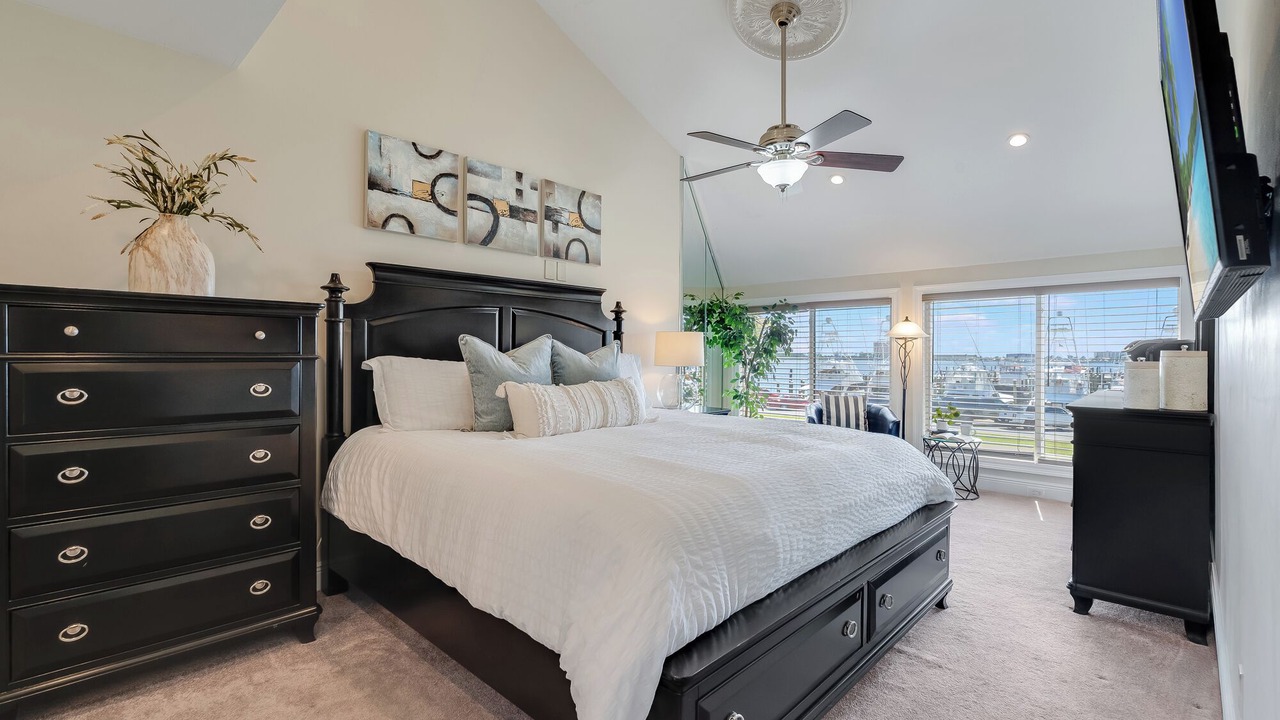 Photo of Bedroom in Upper Grand Lagoon