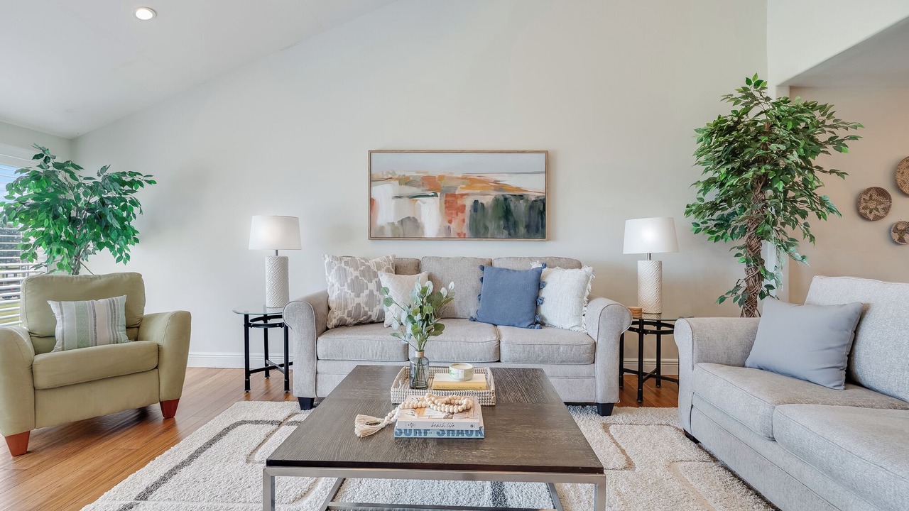 Photo of Livingroom in Upper Grand Lagoon