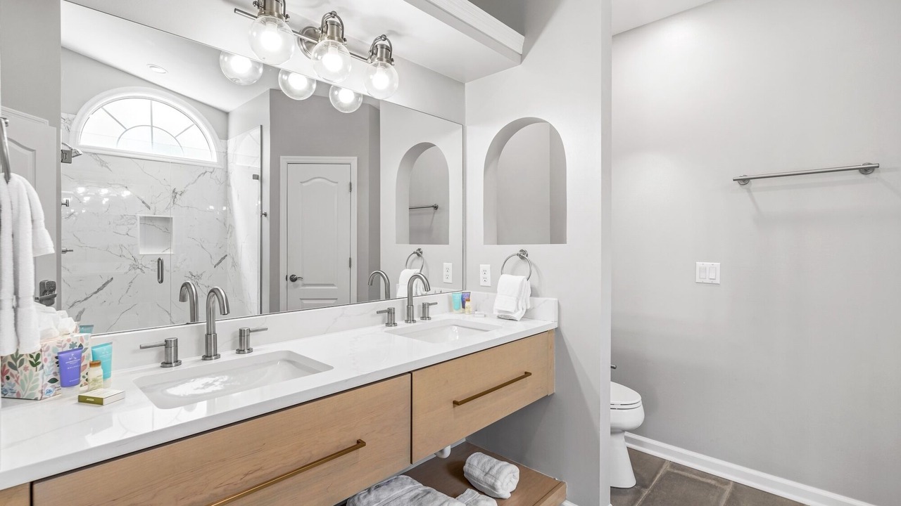 Photo of Bathroom in Sugarwood Beach