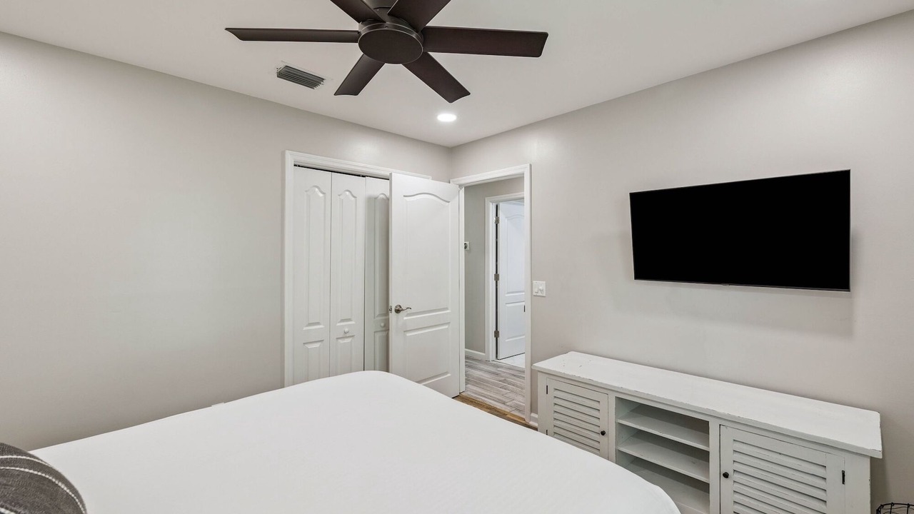 Photo of Bedroom in Sugarwood Beach