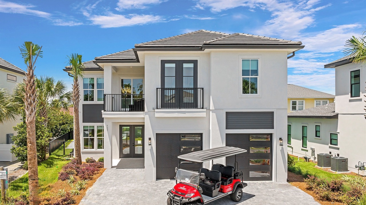 Photo of Outdoor in Avalon Beach Estates