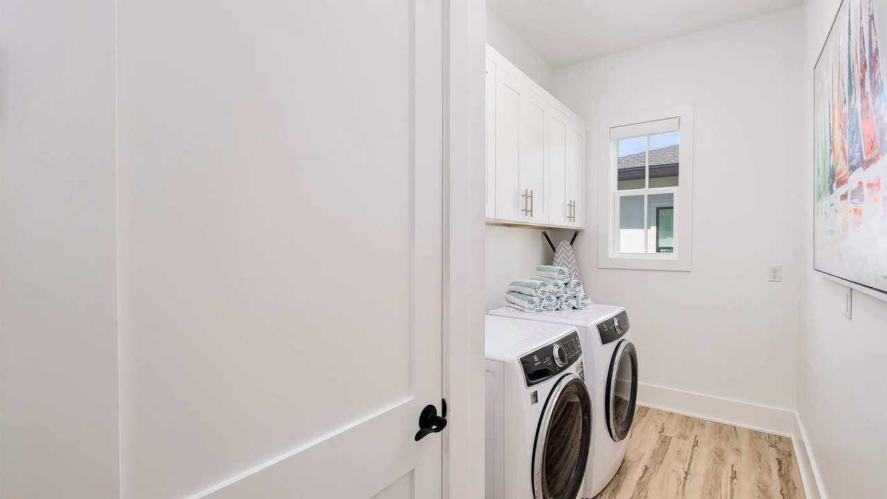 Photo of Bedroom in Avalon Beach Estates