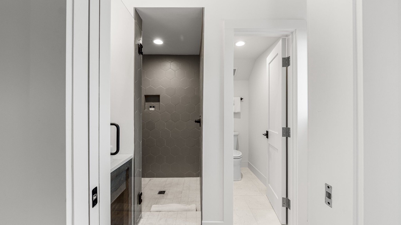 Photo of Bathroom in Sunnyside