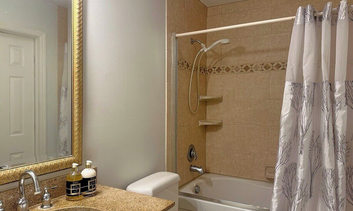 Photo of Bathroom in Sunbeam