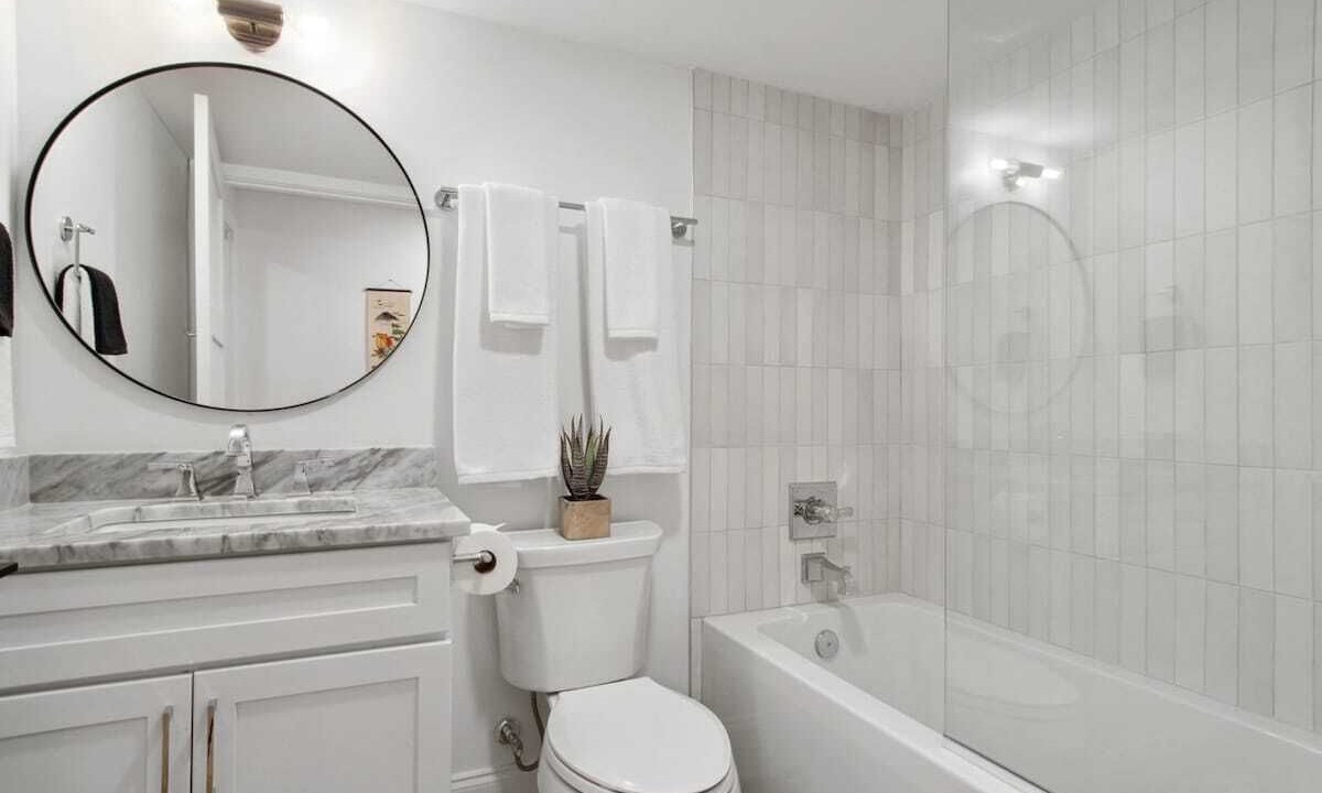 Photo of Bathroom in Central Business District