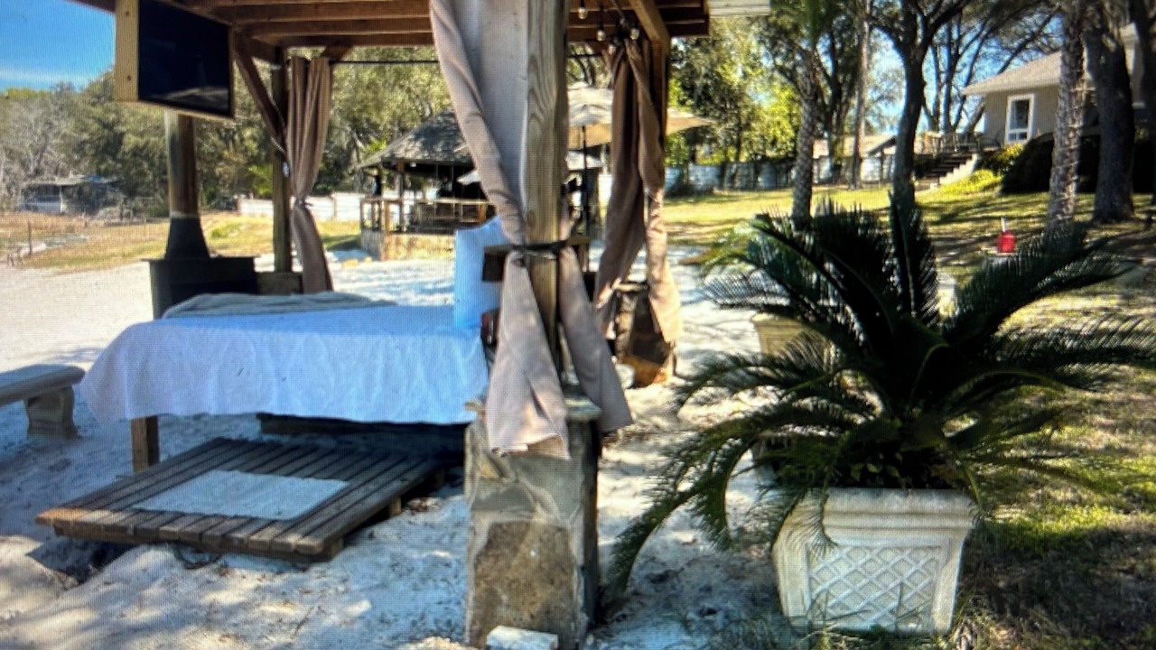 Photo of Outdoor in Thomas Drive