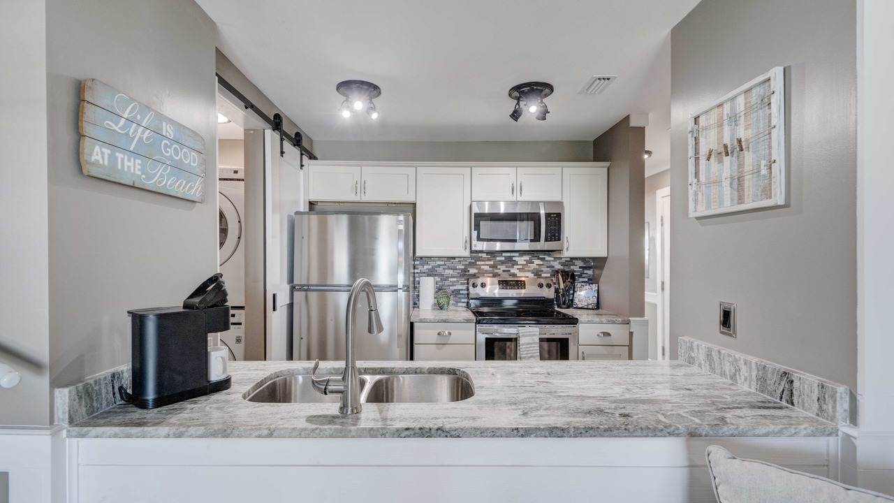 Photo of Kitchen in Lower Grand Lagoon