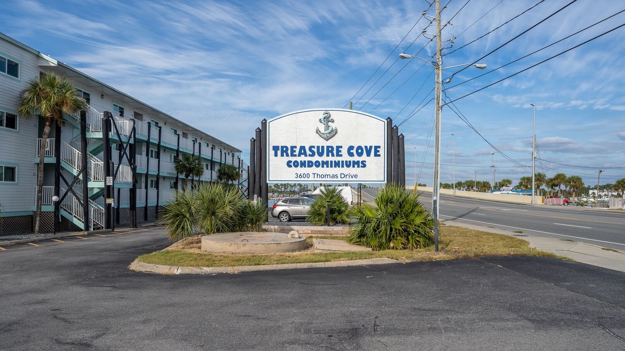 Photo of Outdoor in Lower Grand Lagoon