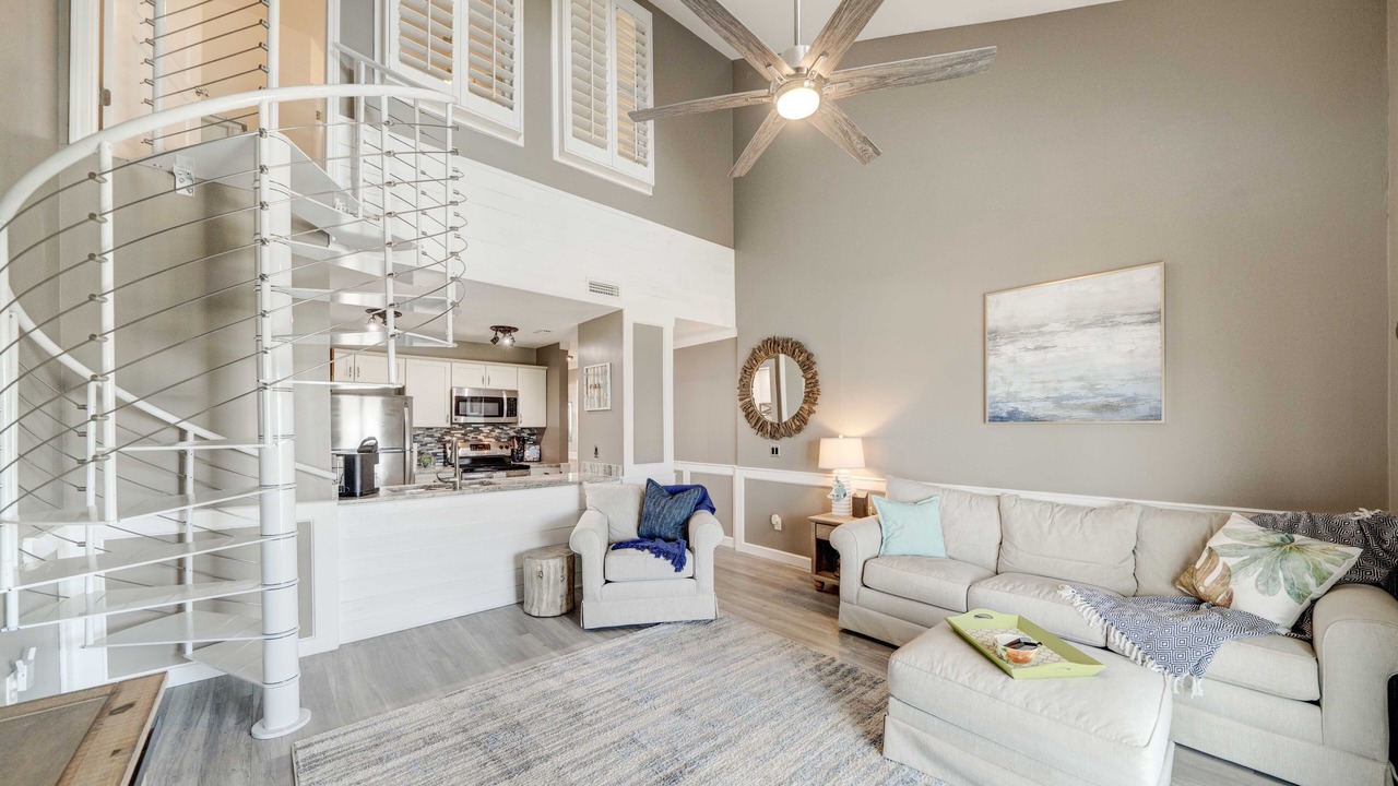 Photo of Livingroom in Lower Grand Lagoon