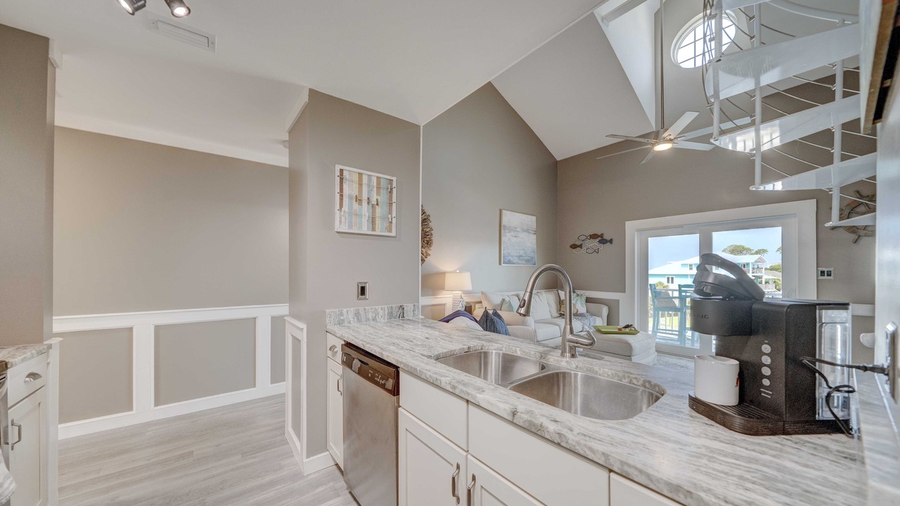 Photo of Kitchen in Lower Grand Lagoon