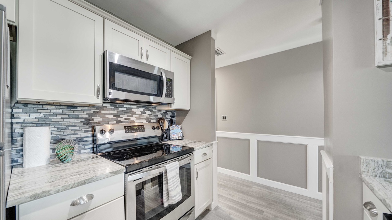 Photo of Kitchen in Lower Grand Lagoon