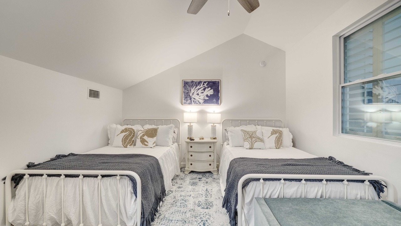 Photo of Bedroom in Lower Grand Lagoon