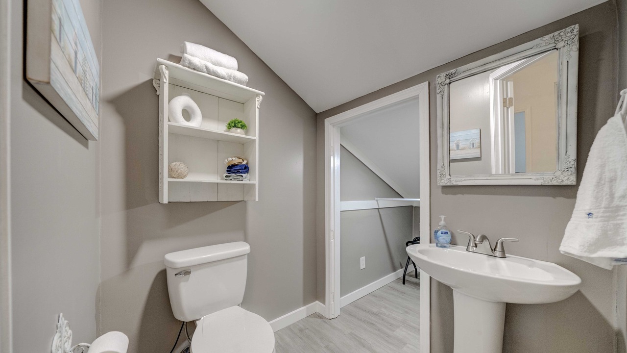 Photo of Bathroom in Lower Grand Lagoon