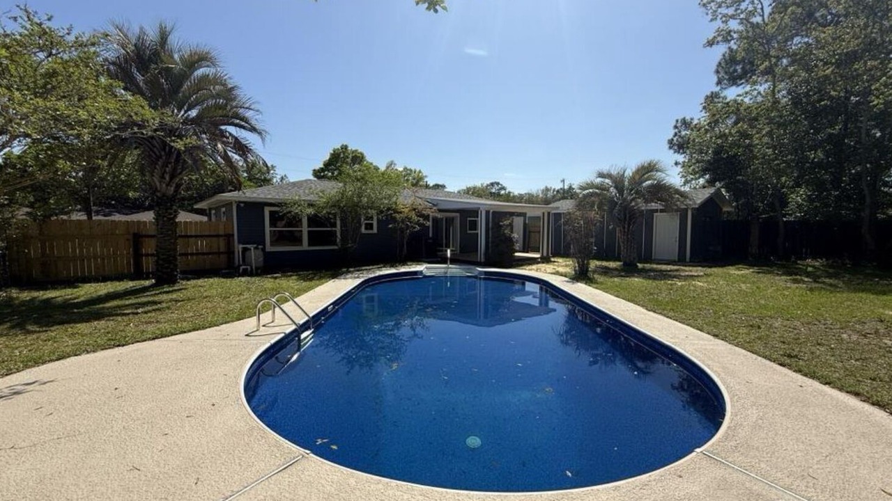 Photo of Outdoor in West Pensacola