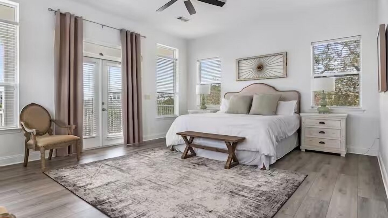Photo of Bedroom in White's Gulfview