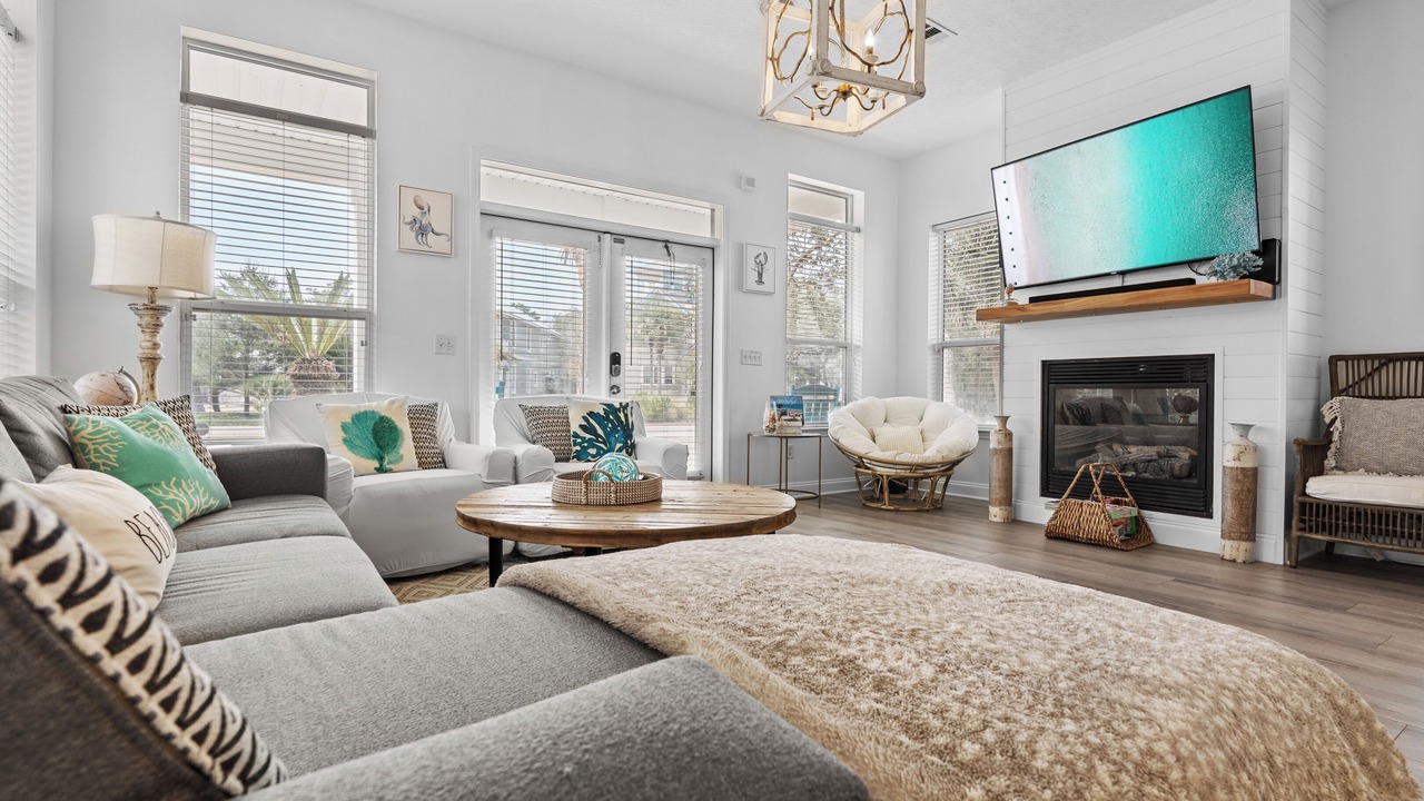 Photo of Livingroom in White's Gulfview